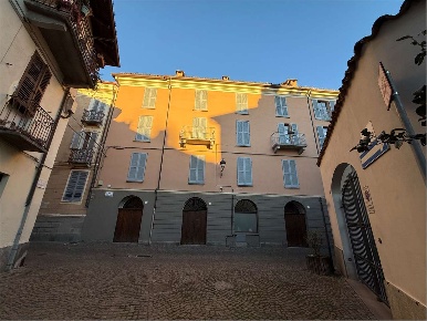 Foto Appartamento a Pinerolo di 113 m² con 4 locali in vendita