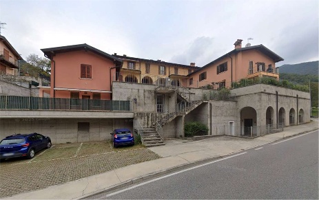 Foto Appartamento in Via San Rocco 1, Caino di 88 m² con 3 locali all'asta