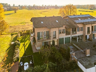 Foto Villa bifamiliare in Via Ulderico Levi 11, Montecchio Emilia Centro