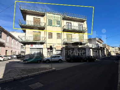 Foto Appartamento in Via napoli 5, Avola Centro di 297 m² con 10 locali