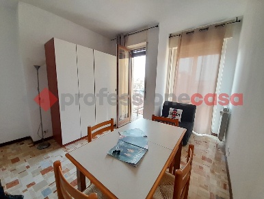 Foto Appartamento in Via IMBONATI 61, Milano Dergano di 42 m² con 1 locali