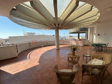 Foto Appartamento in Via Pisa 10, Grottaglie di 145 m² con 5 locali