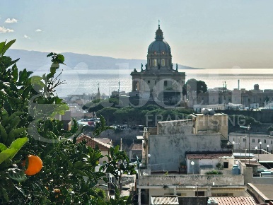 Foto Casa indipendente in Via Maniscalco 11, Messina di 170 m² con 6 locali