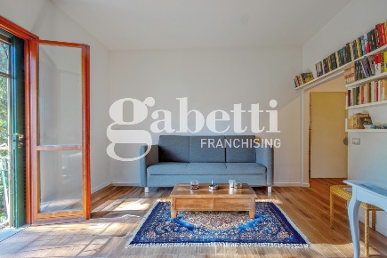 Foto Appartamento in Via Carlo burci 1, Firenze di 90 m² con 4 locali