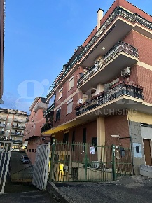 Foto Laboratorio in Via IV Novembre 17, Aprilia Centro di 400 m² in vendita