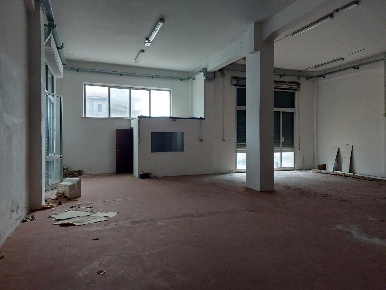 Foto Locale commerciale a Ancona di 225 m² con 1 locali in vendita