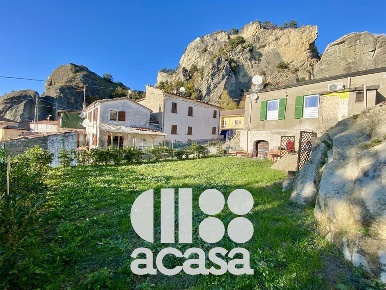 Foto Appartamento a Novafeltria Perticara di 133 m² con 4 locali in vendita