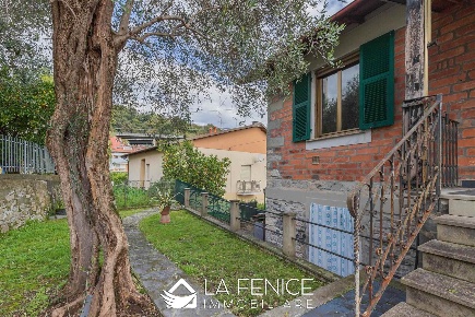 Foto Appartamento a La Spezia Rebocco - La Chiappa di 115 m² con 5 locali