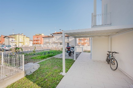 Foto Villa a schiera in DOLOMITI 53, Caorle Ottava Presa di 70 m²