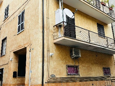 Foto Appartamento a Capena Centro di 100 m² con 4 locali in vendita