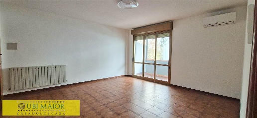 Foto Appartamento a Cascina Centro di 110 m² con 5 locali in affitto