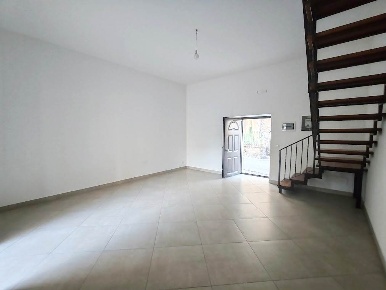 Foto Casa indipendente a Aci Catena Centro di 90 m² con 3 locali in vendita