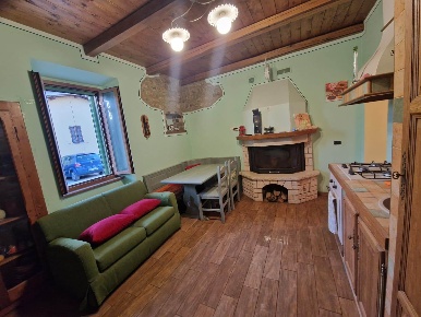 Foto Case semi ndipendenti a Spoleto Via Marconi, San Nicolò di 50 m²