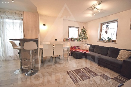 Foto Appartamento a Tesero di 98 m² con 4 locali in vendita