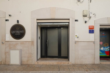 Foto Locale commerciale in Via Forges Davanzati  74, Palo del Colle Centro