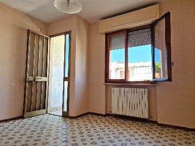 Foto Appartamento in Via Tevere, Cecina Marina di Cecina di 63 m²