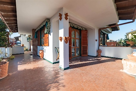 Foto Villa a schiera in Via Enrico Fermi 2, Vermezzo con Zelo di 200 m²