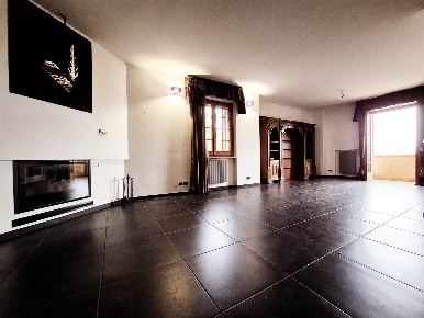 Foto Appartamento a Montemarciano Marina Di Montemarciano di 272 m²