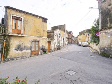 Foto Casa indipendente in Via del Santuario 666870, Valverde di 160 m²