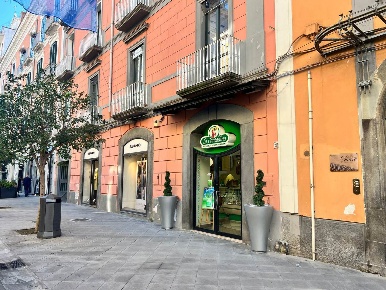 Foto Negozio a Salerno Centro di 47 m² con 1 locali in affitto