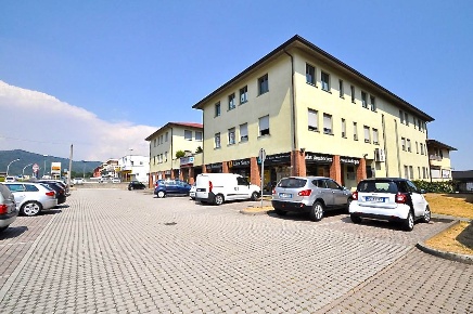 Foto Ufficio in VIA SAN ROCCO  698, Calusco d'Adda di 60 m² con 2 locali
