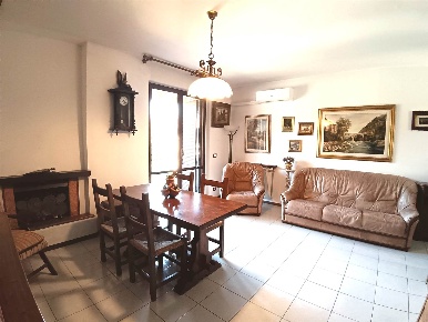 Foto Appartamento a Dicomano Centro di 80 m² con 5 locali in vendita