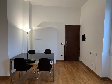 Foto Appartamento in Via Pisani 13, Milano Centrale di 42 m² con 1 locali