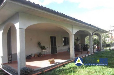 Foto Appartamento in Via Zepponami 147/B, Montefiascone Centro di 247 m²