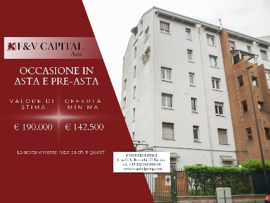 Foto Appartamento in Via Pasteur, Torino Parella di 106 m² con 4 locali
