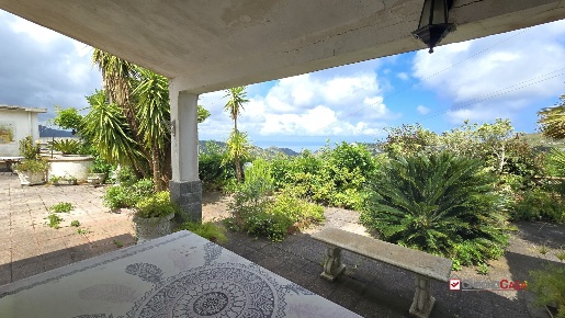 Foto Villa unifamiliare in portella catsanea, Messina Castanea - Salice