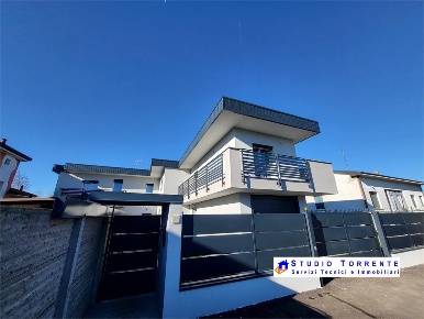 Foto Villa unifamiliare in via prealpi, Seveso Altopiano, Baruccana