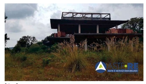 Foto Rustico in VIA COLLE PIETROSO SNC, Priverno di 1675 m² con 5 locali