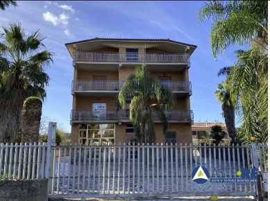 Foto Appartamento in Via A. Toscanini, Aprilia Semicentro di 224 m²