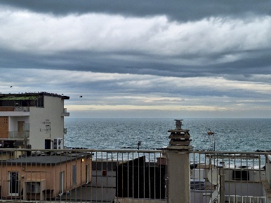 Foto Appartamento a Gabicce Mare Centro di 250 m² con 12 locali in vendita