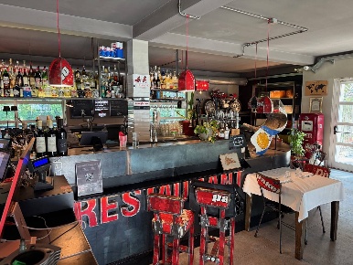 Foto Attività commerciale a Verona di 160 m² con 2 locali in vendita