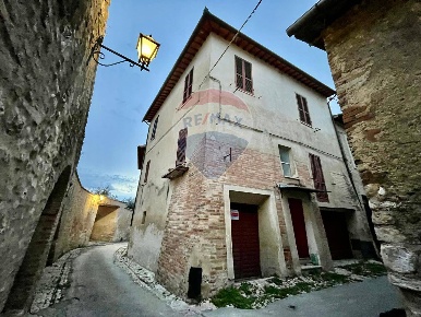 Foto Case semi ndipendenti in Via de cuppis, Montefalco Centro di 210 m²