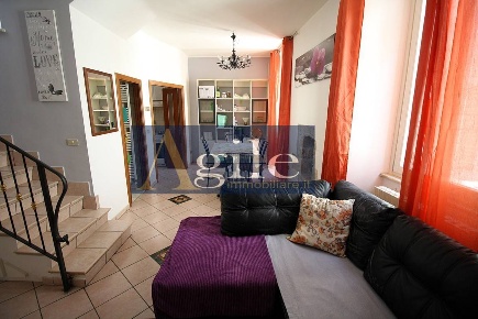 Foto Appartamento in VIA DEI NOTAI, Ascoli Piceno di 80 m² con 4 locali