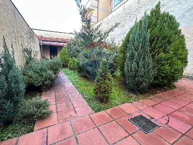 Foto Casa indipendente in via xx Settembre, Viareggio Centro di 189 m²
