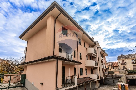 Foto Appartamento in Via Taverna, Rho Passirana - Biringhello di 61 m²