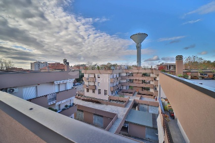 Foto Appartamento in Via Aldo Moro, Ornago Centro di 85 m² con 2 locali