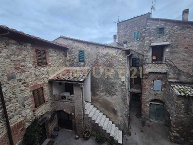 Foto Appartamento in Piazza Porta Conti 23, Civitella Paganico di 52 m²
