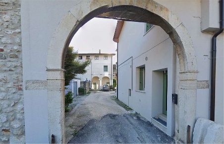 Foto Case indipendenti in Via Isonzo 2, Rezzato di 121 m² con 3 locali
