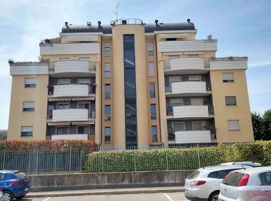 Foto Appartamento in Via M. Biagi 2, Gerenzano di 78 m² con 2 locali