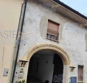 Foto Casa indipendente in Goito, Calcinato Centro di 268 m² con 10 locali