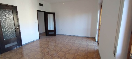 Foto Appartamento a Monserrato di 1 m² con 4 locali in affitto