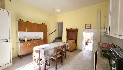 Foto Casa indipendente in via campanile  58, Mondragone di 200 m²