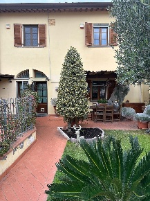 Foto Casa indipendente a Cascina San Frediano Sud - San Lorenzo a Pagnatico