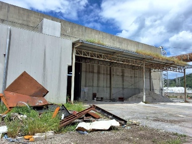 Foto Capannone industriale a Massa Zona Industriale di 3702 m² con 1 locali