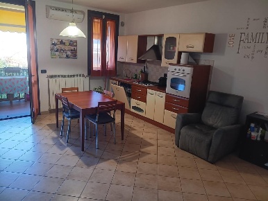 Foto Appartamento a Pontedera Oltrera di 74 m² con 3 locali in vendita