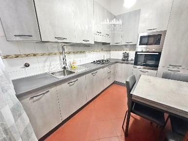 Foto Appartamento a Campi Bisenzio Centro di 86 m² con 5 locali in vendita